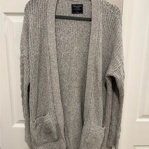 Abercrombie & Fitch Light Gray Women's Cardigan